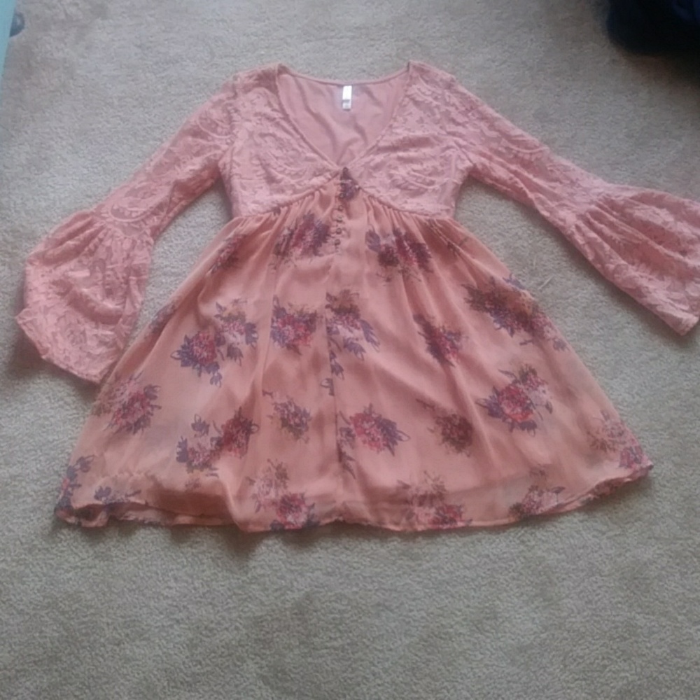Xhilaration spring bell sleeve dress